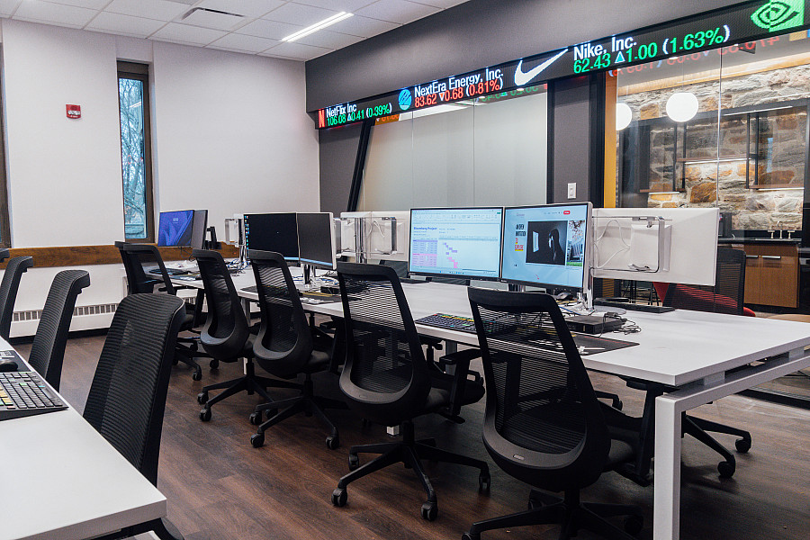 Photo of the new Bloomberg Lab in Myrin Library.