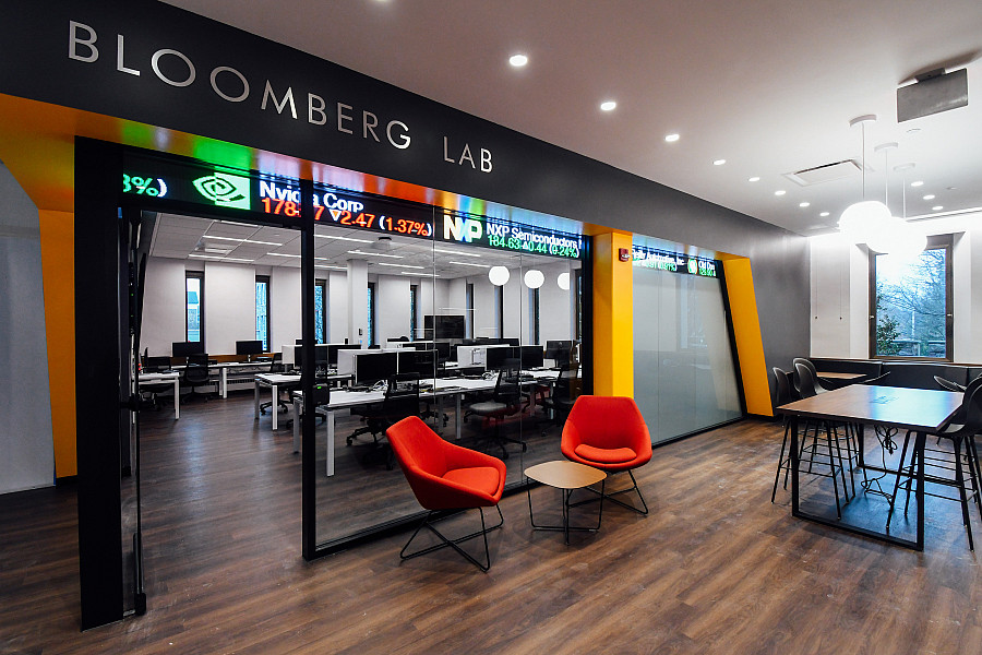 Photo of the new Bloomberg Lab in Myrin Library.