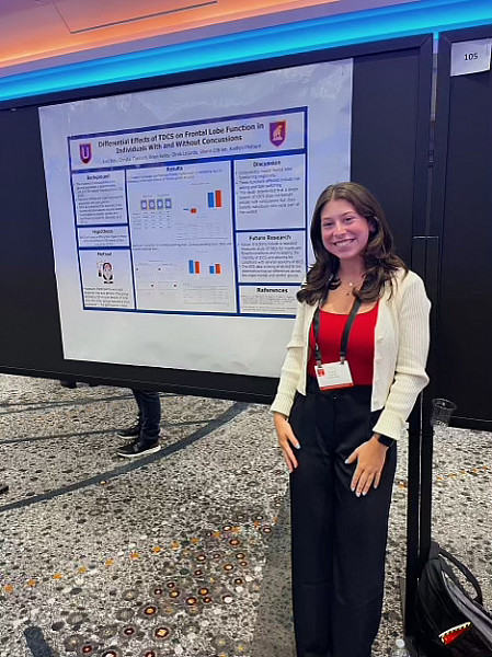 Olivia Losurdo '25, a student in Dr. Bish's lab researches the correlation between concussions and prefrontal cortex executive funct...