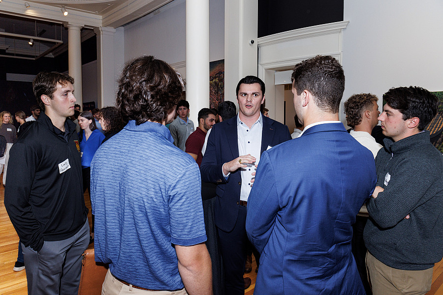 finance alumni networking event Fall 2025