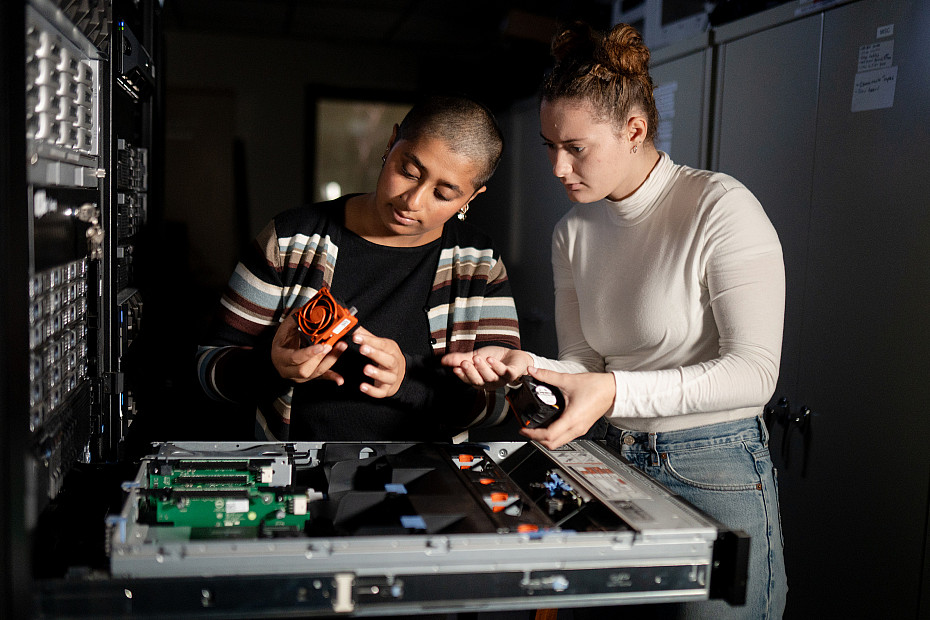 Students in Severr Room, Instructional Technology