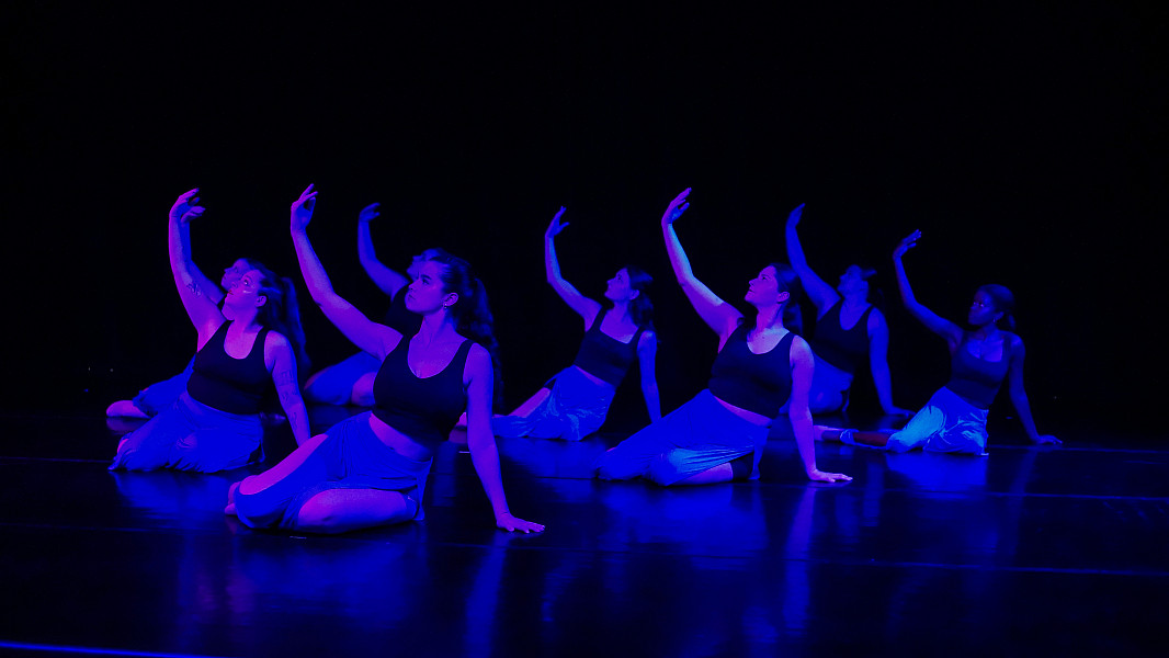 Escape Velocity Showcase - Photos taken by Elliot Schott (@schott.media).